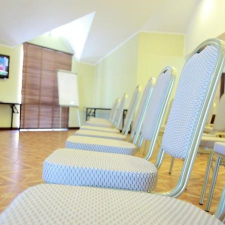 فندق Knyazhyi Dvir Knyazhichi  المظهر الخارجي الصورة